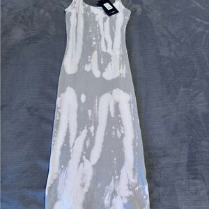 Fashion Nova Gray and White Midi Dress